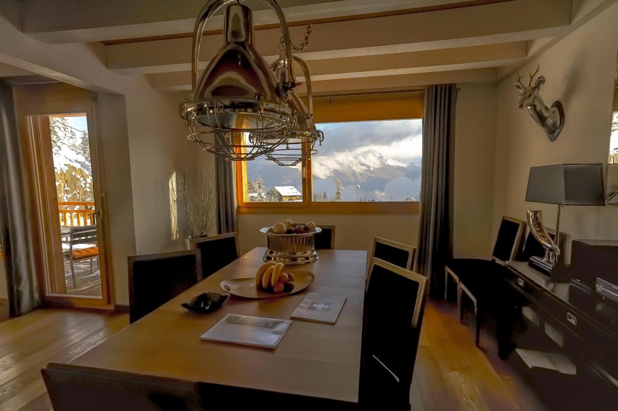 Crans Luxury Lodges Стая снимка