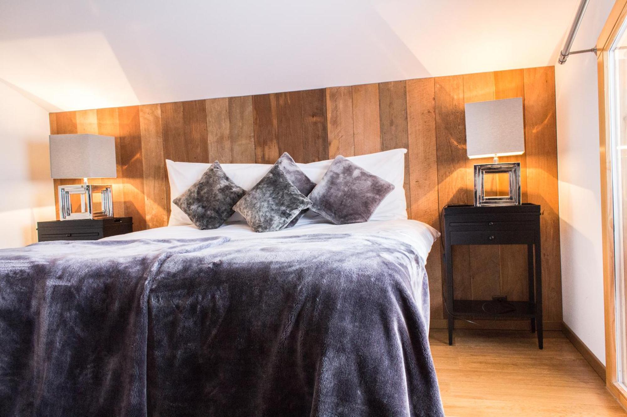 Crans Luxury Lodges Стая снимка
